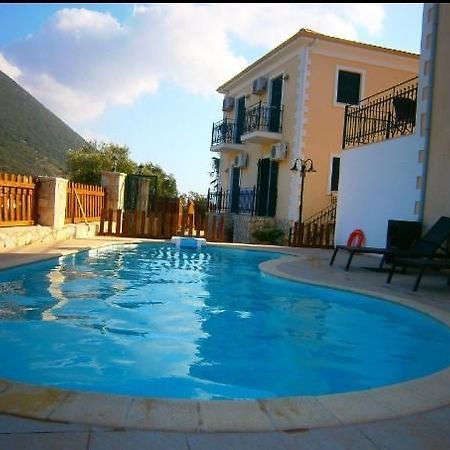Iriana Village Inn Stavros  Rum bild