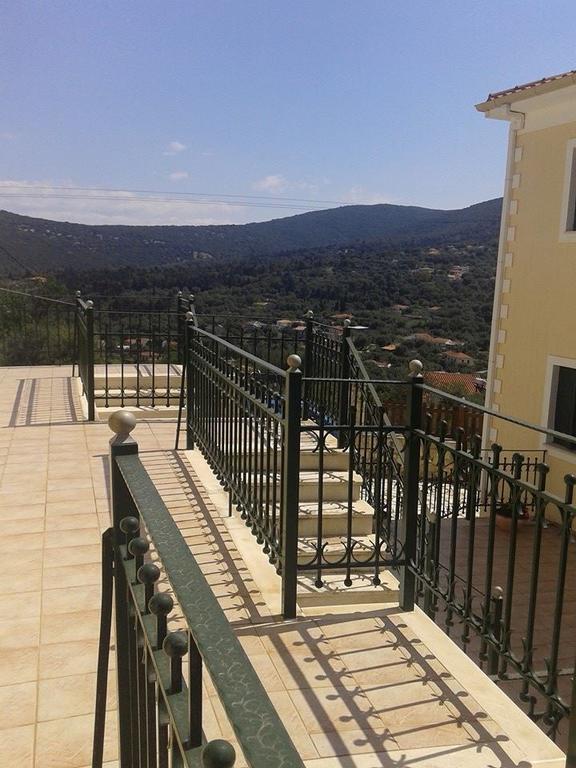 Iriana Village Inn Stavros  Exteriör bild