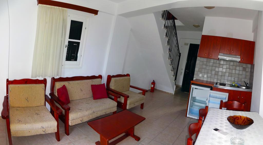 Iriana Village Inn Stavros  Rum bild